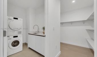 9201 E Bay Harbor Dr Lph01, Bay Harbor Islands, FL 33154