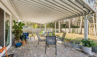 18 Ardmore Ave, Beaufort, SC 29907