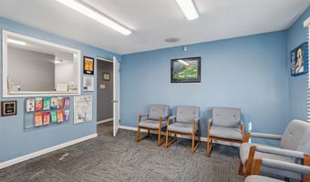 492 N Main St, Barnegat, NJ 08005