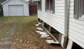 512 S Young St, Abbeville, LA 70510