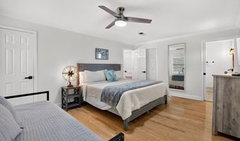 4044 Mindanao St, Bay St. Louis, MS 39520