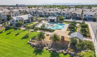 733 W FLINTLOCK Way, Chandler, AZ 85286