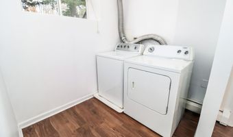 27 Rollingwood Dr 27, Brookfield, CT 06804