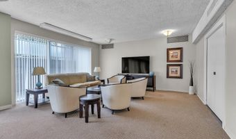 1050 Wall St 2C, Ann Arbor, MI 48105