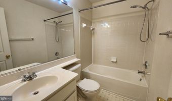 7719 SULLIVAN Cir, Alexandria, VA 22315