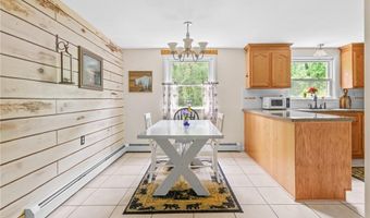 860 Centerville Rd, Warwick, RI 02886