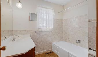 1203 Gerald St, Barling, AR 72923