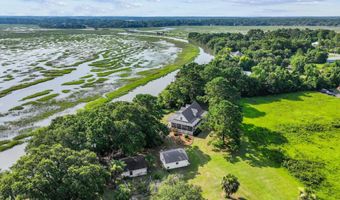 32 Eustis Landing Rd, Beaufort, SC 29907