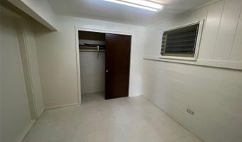99-676 Halawa Dr, Aiea, HI 96701