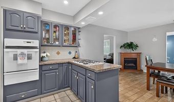 213 SE Roselawn Ave, Bartlesville, OK 74006