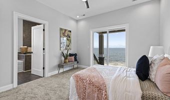 371 Narrow Shore Rd, Aydlett, NC 27916