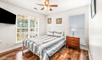 2101 Wilson Dr, Beaufort, SC 29902