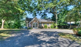 47 Wake Robin Trl, Narragansett, RI 02874