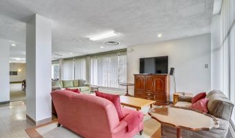4141 N HENDERSON Rd #904, Arlington, VA 22203
