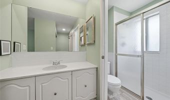 477 Ironwood Dr, Ballwin, MO 63011