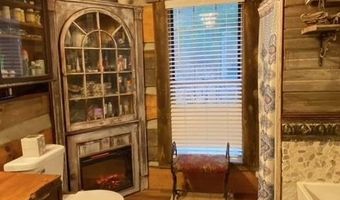 5696 Park Ave, Aurora, IN 47001