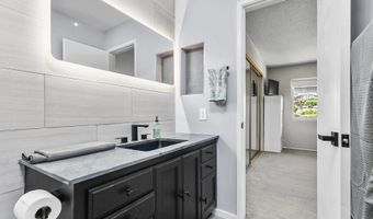 2510 Clairemont Dr 303, San Diego, CA 92117