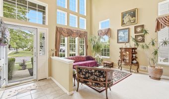 8 Meadowbrook Aly, Barnegat, NJ 08005