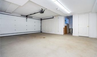 3976 Post Rd, Warwick, RI 02886