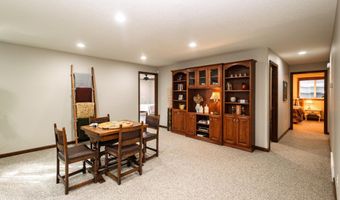 2111 Robins Nest SE, Alexandria, MN 56308