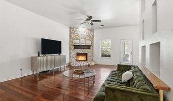 107 Clyde Dr, Aledo, TX 76008