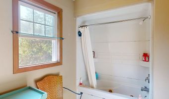 82 Plummer Hill Rd, Belmont, NH 03220