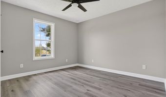 393 Peterson Ave, Auburn, KY 42206