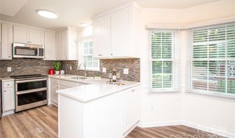 7111 Sythe Ct, Charlotte, NC 28226