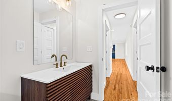 155 Oak Ter, Arden, NC 28704