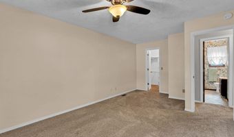 3305 Colonial Ct, Augusta, KS 67010