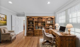 12 Laomatong Way, Bedminster, NJ 07921