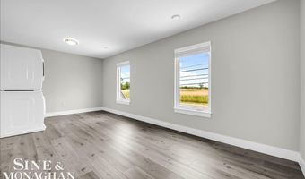 7305 Dyke Rd, Algonac, MI 48001