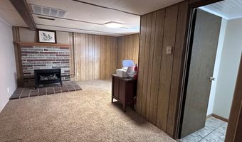 128 Mark St, Aurora, NE 68818