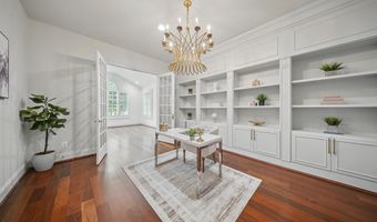 43582 OLD KINDERHOOK Dr, Ashburn, VA 20147