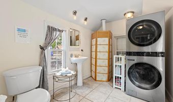 109 CENTRE St, Beach Haven, NJ 08008