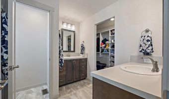 1100 Blue Bell Rd, Berthoud, CO 80513
