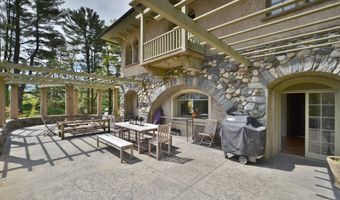 7 Old Depot Rd, Chester, CT 06412