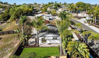 415 Edgehill Ln, Oceanside, CA 92054