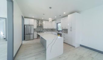 187 Grand Central Pkwy, Bayville, NJ 08721