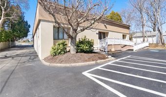 970 Hope St, Bristol, RI 02809