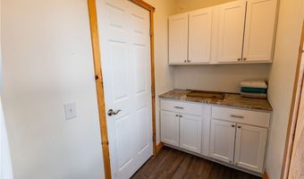 5919 Lake Rd W, Ashtabula, OH 44004