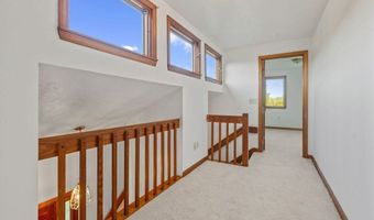 5 Fairway Dr, Acushnet, MA 02743