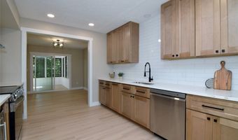 680-26 Fairington Dr, Aurora, OH 44202