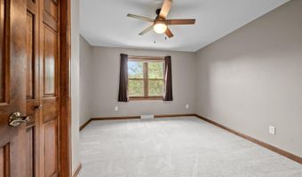 209 E TIMBERLINE Dr, Appleton, WI 54913