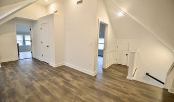 21 Nichols St, Ansonia, CT 06401