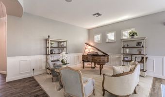 71 Fountainhead Cir, Henderson, NV 89052