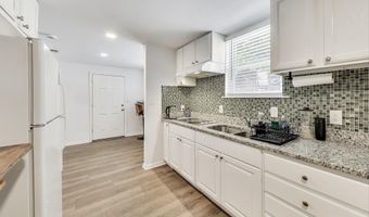 3100 N GLEBE Rd, Arlington, VA 22207