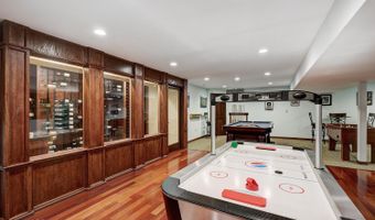 5 Denise Dr, Allentown, NJ 08501