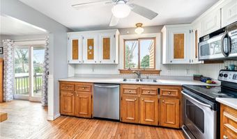 47 Allston Ave, Middletown, RI 02842