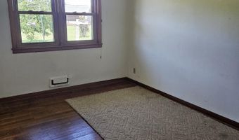 513 N Oak St, Agency, IA 52530